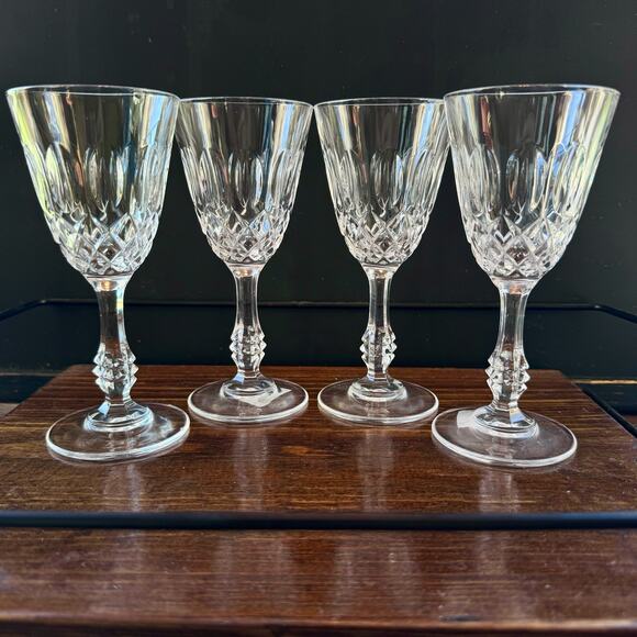 Set of 4 Linea Medici by Royal Crystal‎ Rock Claret Wine / Cordial Port Glasses - Picture 1 of 12
